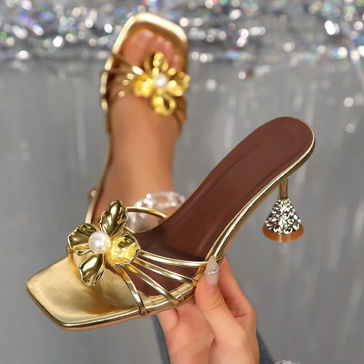 Vintage Fashion Heels - Винтажные металлические босоножки с цветочным декором